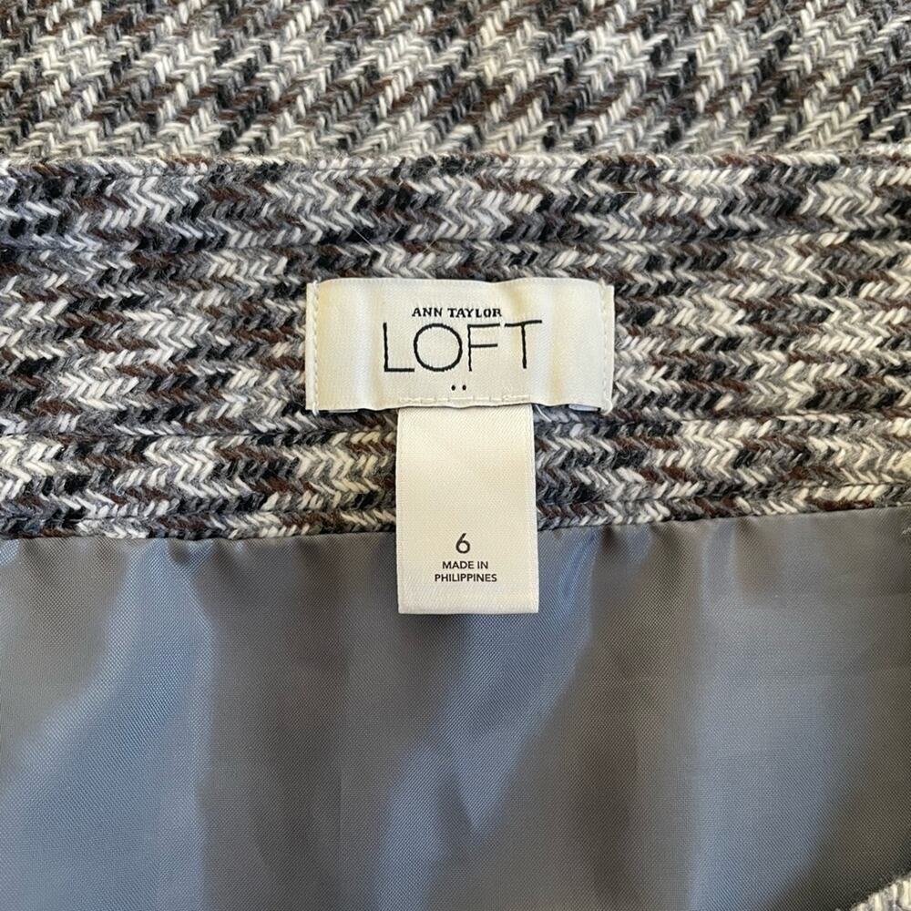 LOFT Pencil Skirt Black and Gray Houndstooth Size 6 EUC - Picture 13 of 14
